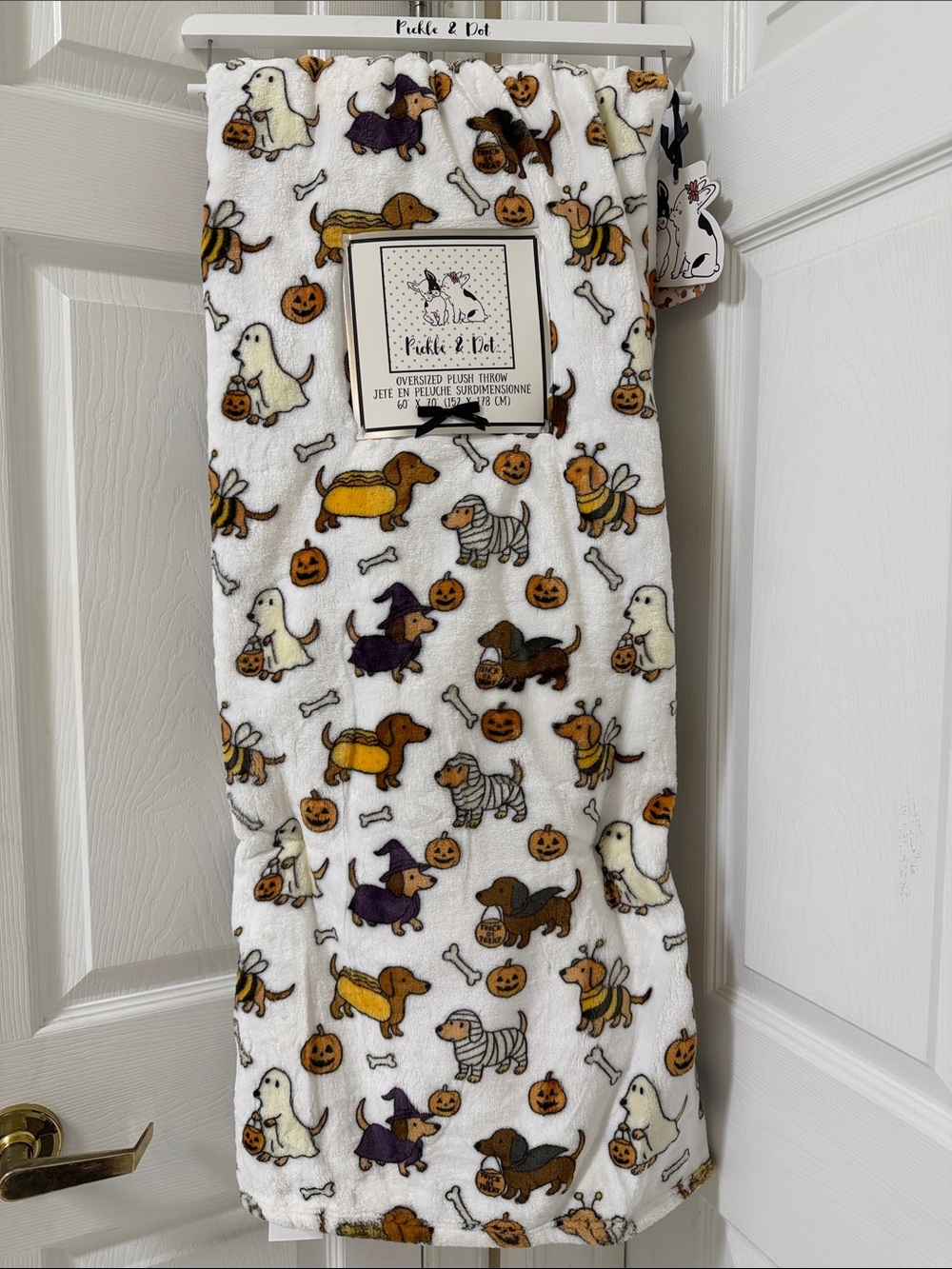 NWT.  Rare!! Pickle & Dot, Halloween dachshund throw blanket.